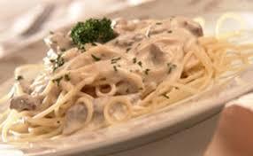 ESPAGUETE DE CARNE DO SOL